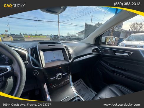 Used 2020 Ford Edge Titanium image 13