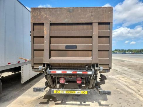 Used 2019 Ford F650 2WD Regular Cab Super Duty image 6