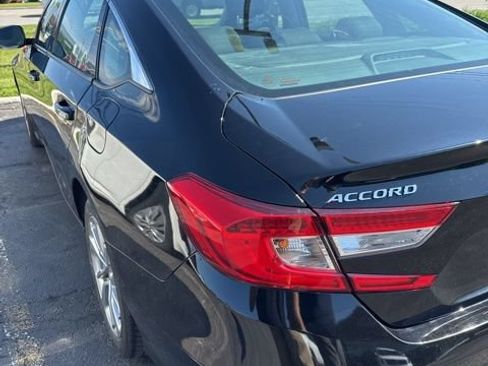 Used 2018 Honda Accord LX image 8