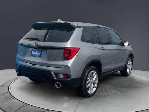 Used 2024 Honda Passport EX-L image 5