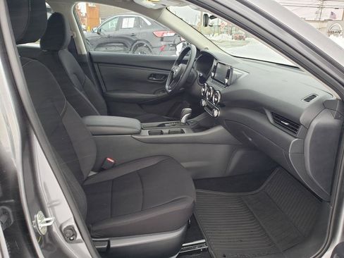 Certified 2025 Nissan Sentra S image 21