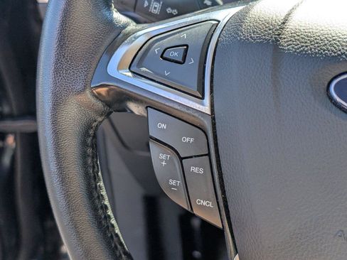 Used 2024 Ford Edge Titanium AWD/4WD image 30