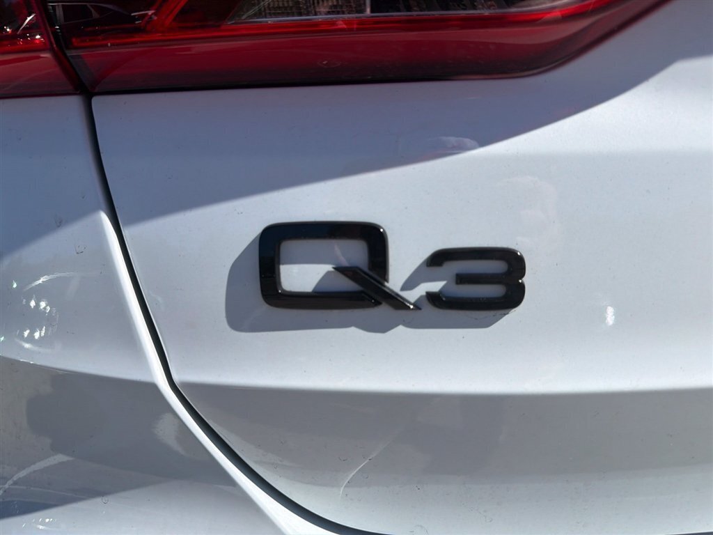Used 2025 Audi Q3 2.0T Premium Plus AWD/4WD image 21