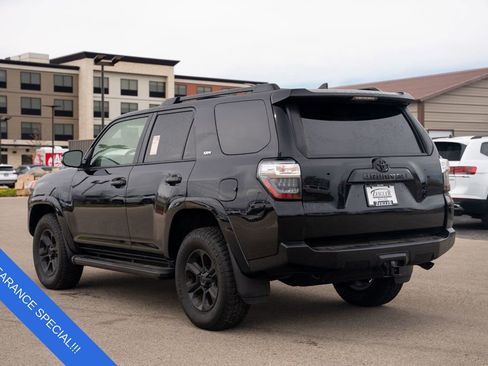 Used 2023 Toyota 4Runner SR5 Premium image 5