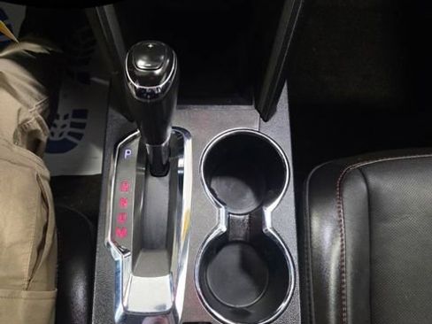 Used 2016 GMC Terrain SLT image 26