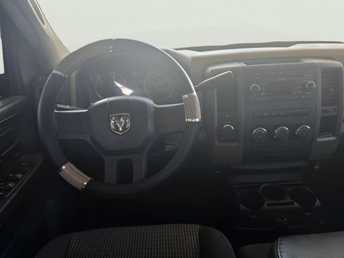 Used 2011 RAM 1500 ST w/ ST Popular Equipment Group AWD/4WD image 33