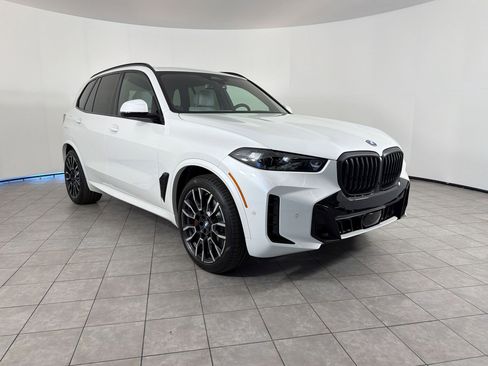 New 2026 BMW X5 xDrive50e w/ M Sport Package image 7