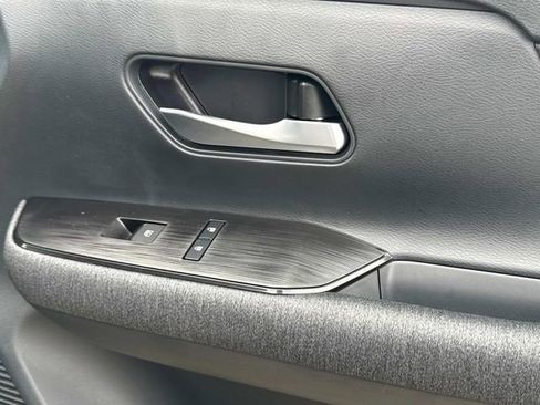 New 2026 Nissan Kicks SV FWD image 17