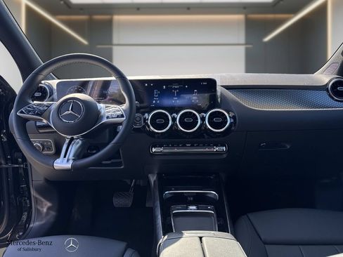 New 2026 Mercedes-Benz GLA 250 4MATIC image 5