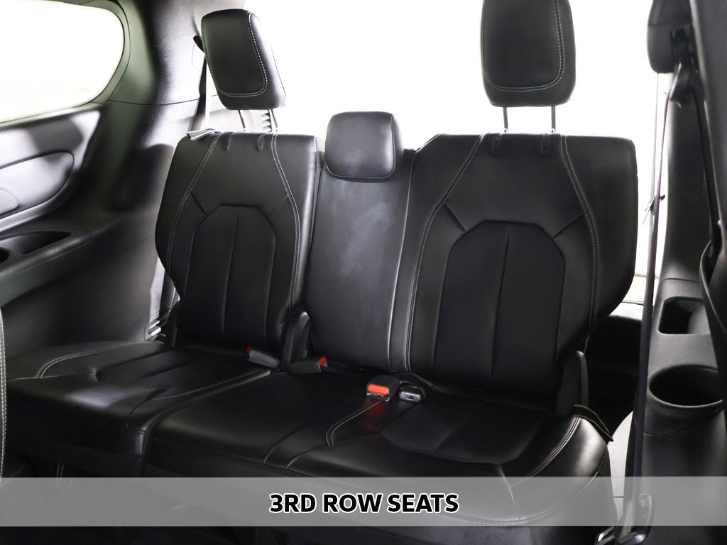Used 2025 Chrysler Pacifica Select FWD image 8