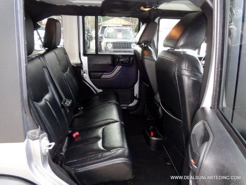 Used 2015 Jeep Wrangler Unlimited Sport w/ Quick Order Package 24S image 15