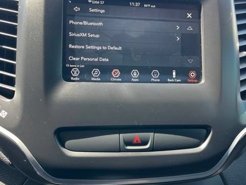 Used 2019 Jeep Cherokee Latitude Plus AWD/4WD image 46