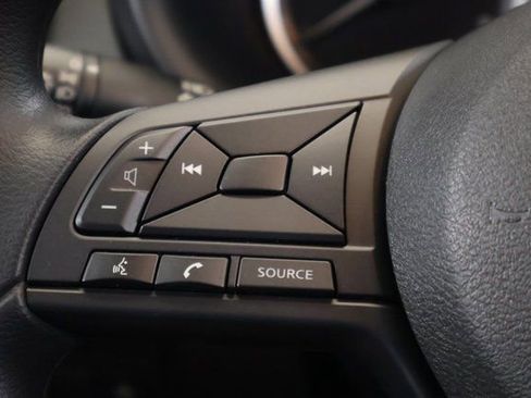 New 2025 Nissan Kicks Play S image 13