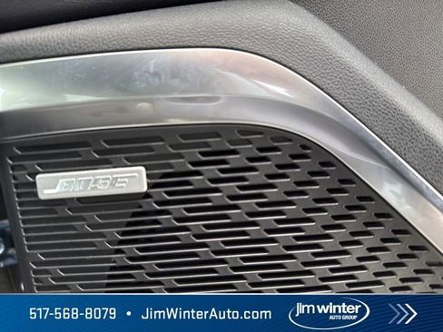 Used 2025 Buick Enclave Preferred image 17