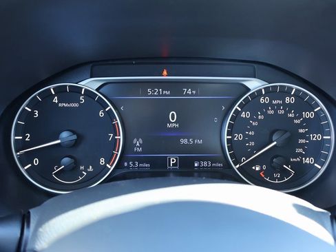 New 2025 Nissan Altima 2.5 SR image 10