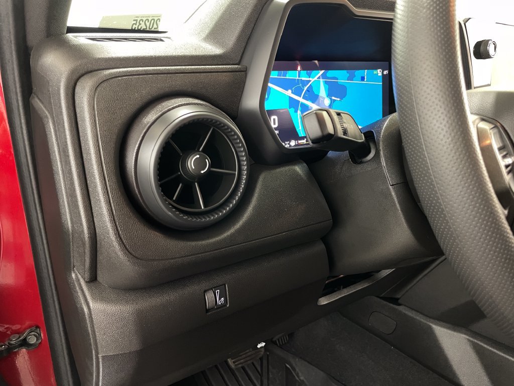 Certified 2025 Chevrolet Colorado W/T AWD/4WD image 28