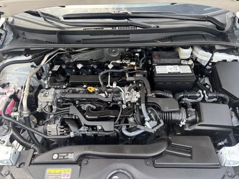 Used 2025 Toyota Corolla LE FWD image 30