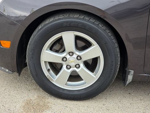Used 2015 Chevrolet Cruze LT FWD image 13