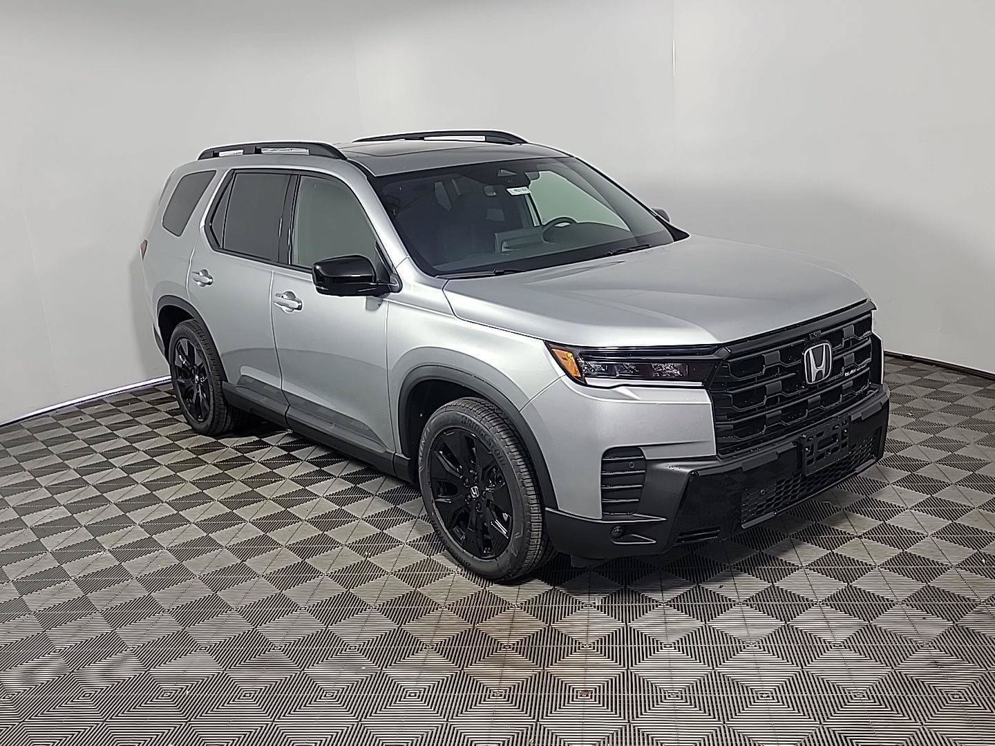 New 2026 Honda Pilot Black Edition image 2