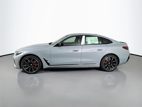 New 2026 BMW 430i xDrive w/ M Sport Package AWD/4WD image 3