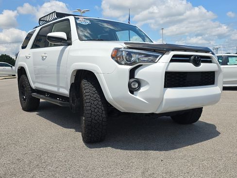 Used 2021 Toyota 4Runner Trail Special Edition AWD/4WD image 6