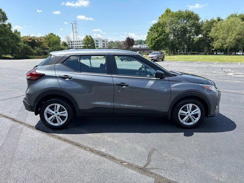 Certified 2025 Nissan Kicks Play S FWD image 8