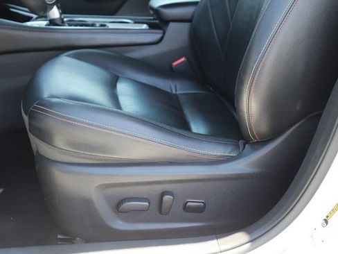 Used 2023 Nissan Altima 2.0 SR FWD image 11