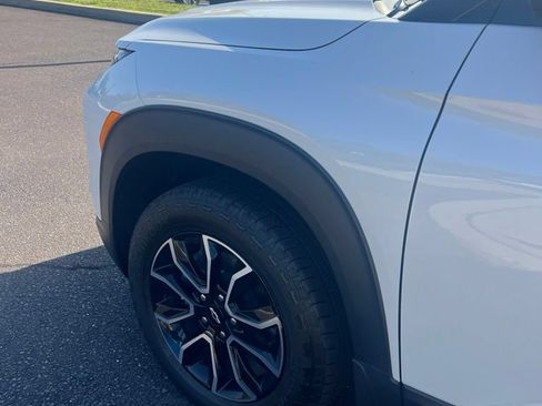 Certified 2025 Chevrolet TrailBlazer ACTIV w/ Convenience Package AWD/4WD image 4
