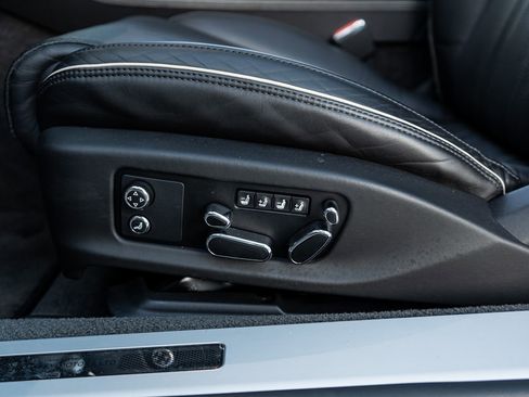 Used 2022 Bentley Continental GT image 29