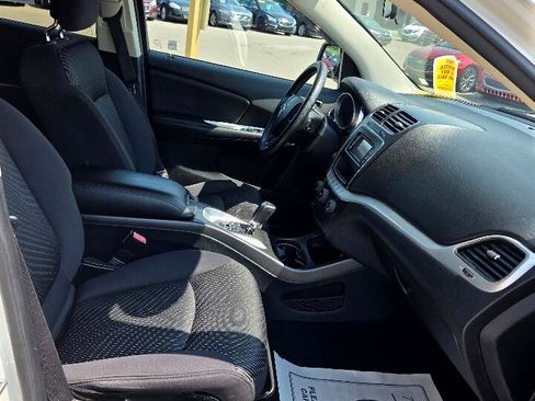 Used 2013 Dodge Journey SXT w/ Flexible Seating Group image 15