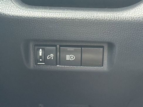 Used 2024 Toyota RAV4 AWD Hybrid image 30