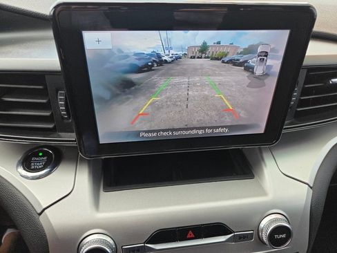 Used 2021 Ford Explorer XLT RWD image 18