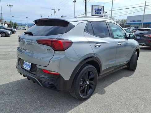 Used 2024 Buick Encore GX Sport Touring AWD/4WD image 3