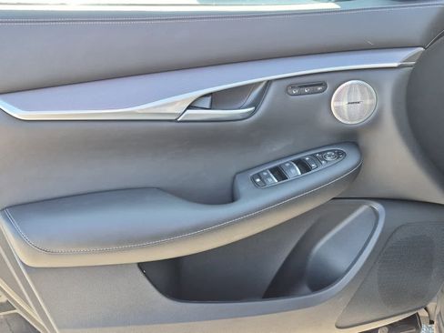 Used 2023 INFINITI QX50 Luxe image 9