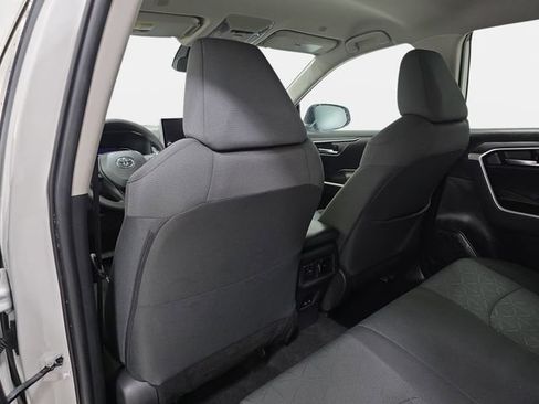 Certified 2024 Toyota RAV4 XLE FWD image 10