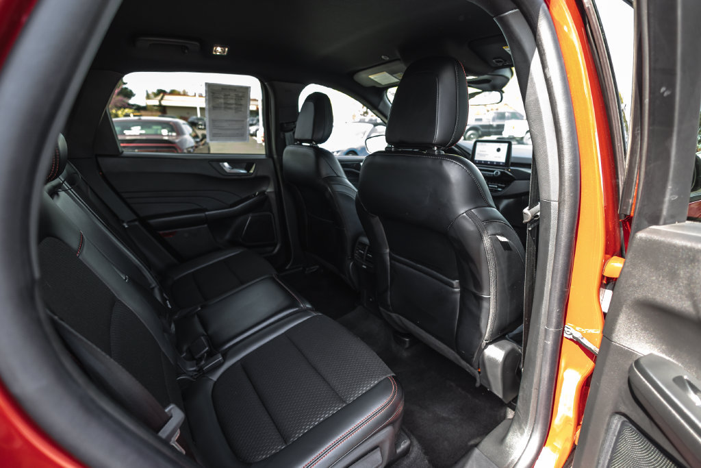 Used 2025 Ford Escape ST-Line AWD/4WD image 30