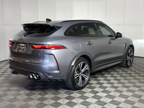 Used 2021 Jaguar F-PACE SVR image 9