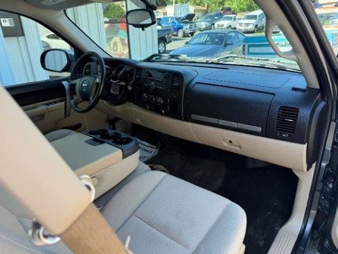 Used 2011 GMC Sierra 1500 SLE RWD image 9