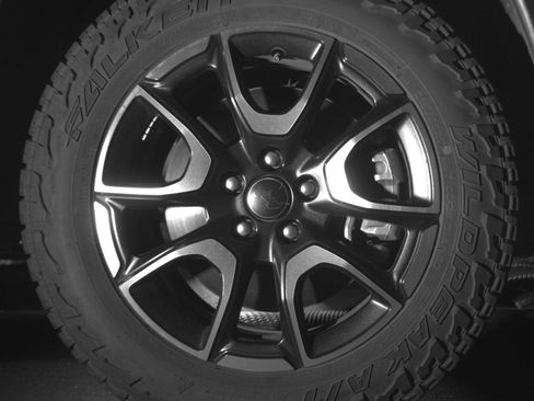 Used 2025 Jeep Compass Trailhawk image 13