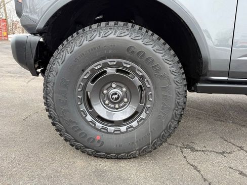 New 2025 Ford Bronco Big Bend w/ Black Diamond Package image 10