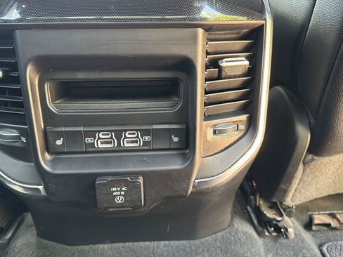 Used 2022 RAM 1500 Laramie AWD/4WD image 24
