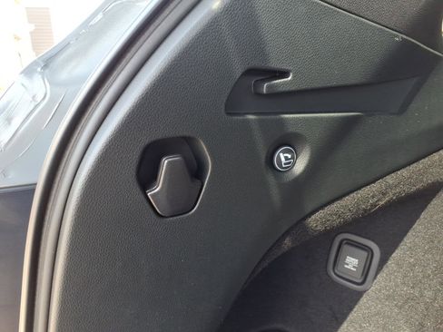 Used 2024 Honda Passport Black Edition image 15