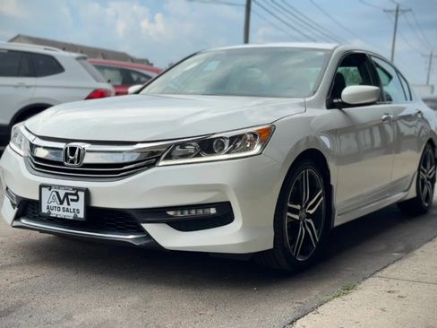 Used 2016 Honda Accord Sport image 5