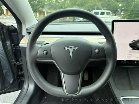 Used 2023 Tesla Model 3 Standard Range RWD image 15