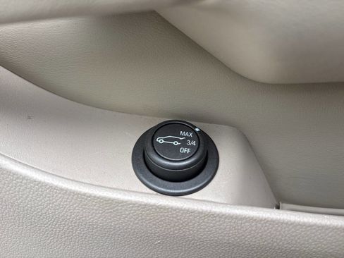 Used 2010 Cadillac SRX Luxury AWD/4WD image 19