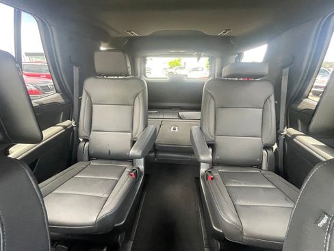Used 2023 Chevrolet Tahoe Z71 w/ Luxury Package AWD/4WD image 25