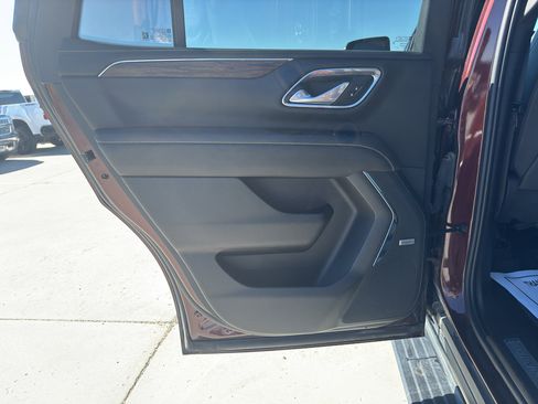 Used 2023 Chevrolet Tahoe Premier image 18
