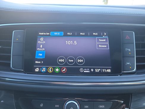 Used 2022 Buick Enclave Essence image 33