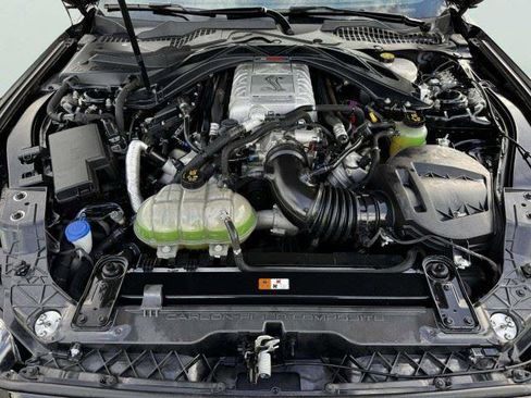 Used 2021 Ford Mustang Shelby GT500 w/ Carbon Fiber Track Pack RWD image 57