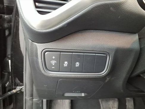 Used 2025 Kia Soul LX FWD image 20